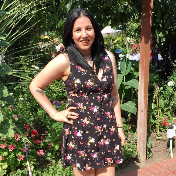 Forever 21 Black Floral Dress - Picture 3 of 3